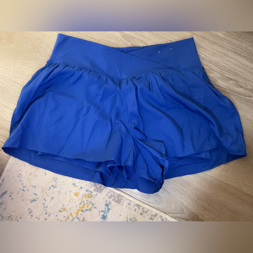 Crossover Shorts